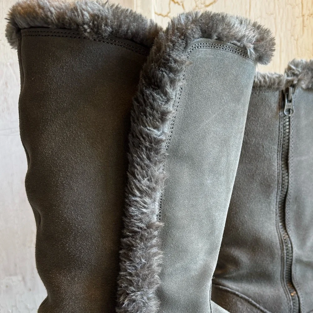 TARGET Suede Leather Faux Fur Trim Gray Winter Insulated Zipper Boots women sz 9